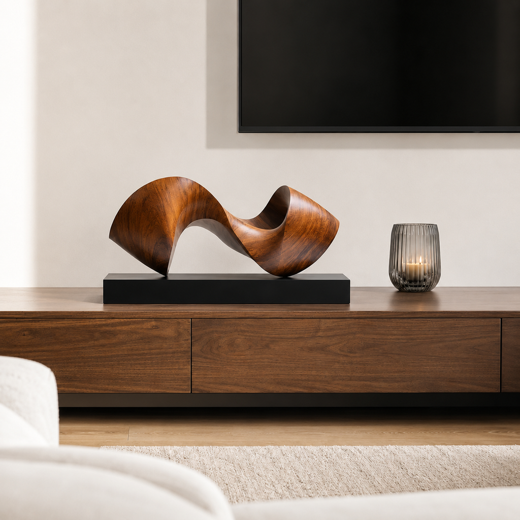 Abstrakte Holzskulptur mit Fließender Form, Moderne Tischdekoration fur Regal und Sideboard